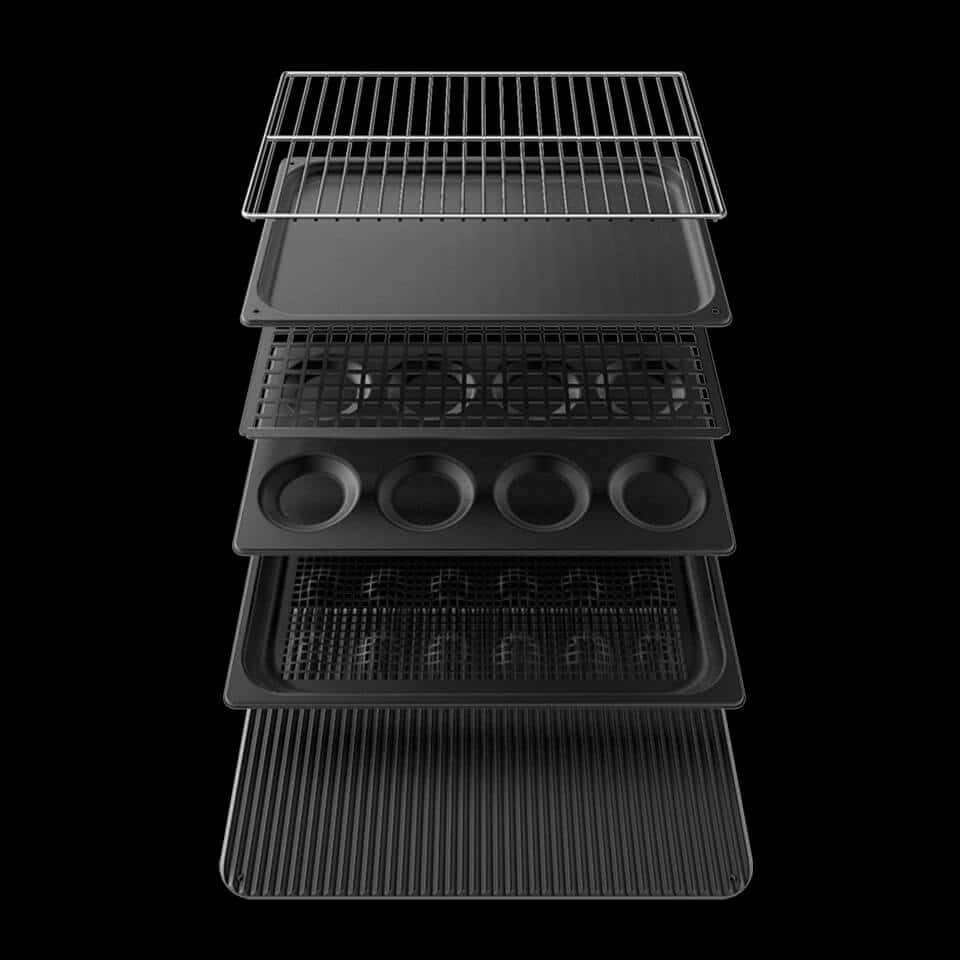 Trays and grids