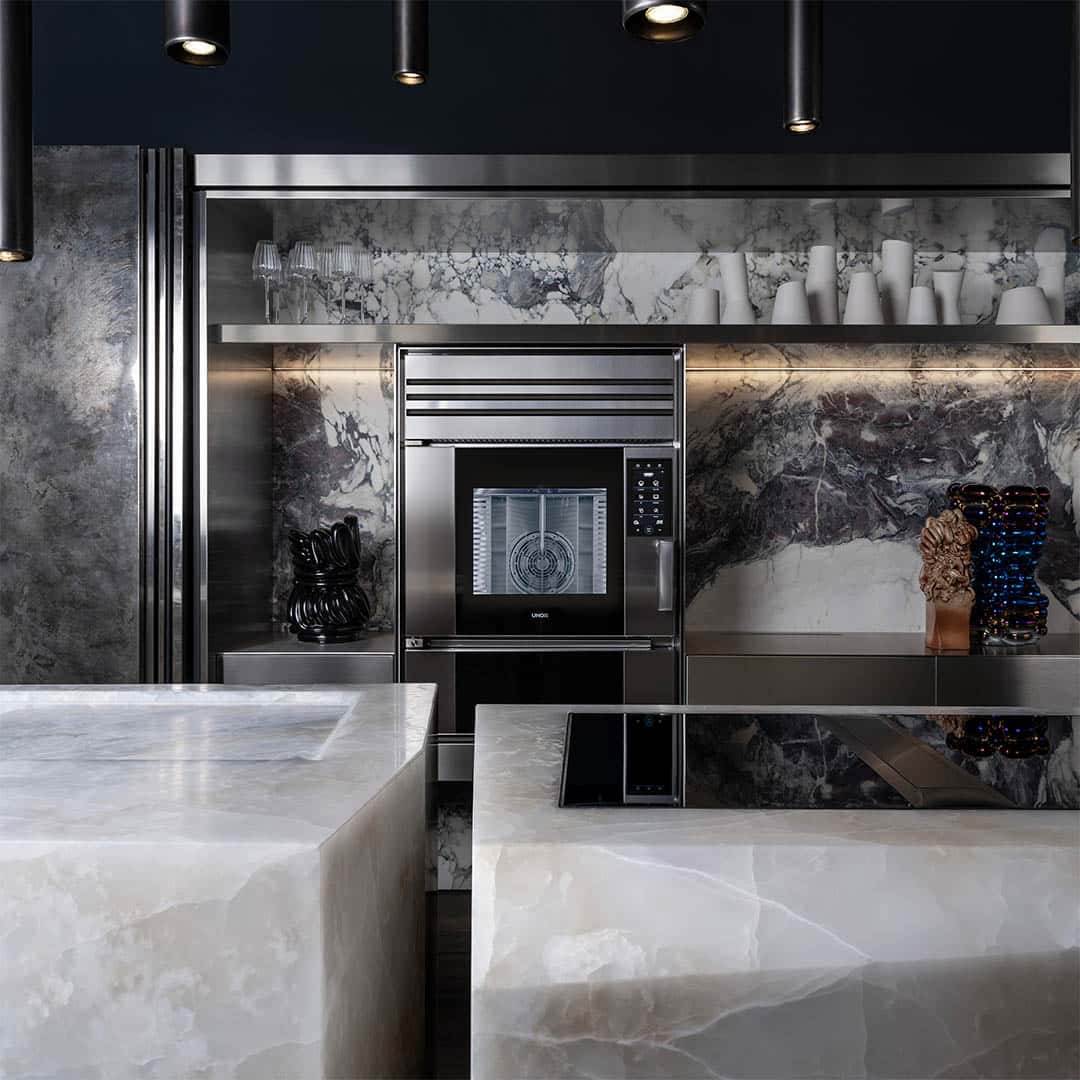 Unox Casa SuperOven Model 1 with a contemporary design that enhances upscale kitchen interiors.