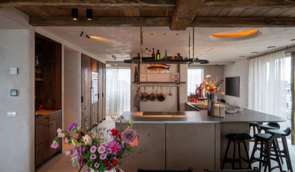 Unox Casa Model 1S in Zuid Penthouse wooden kitchen